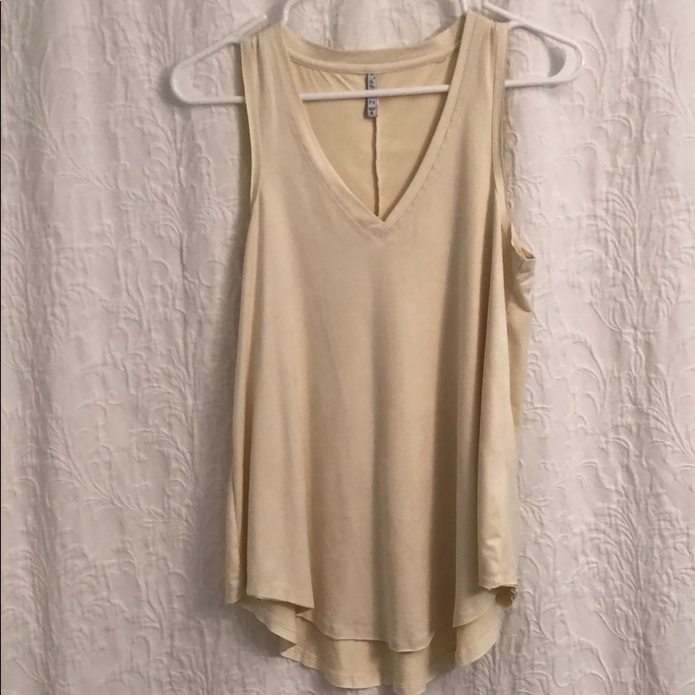 V-neck tank